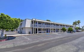 Motel 6-claremont, Ca  2* United States Of America